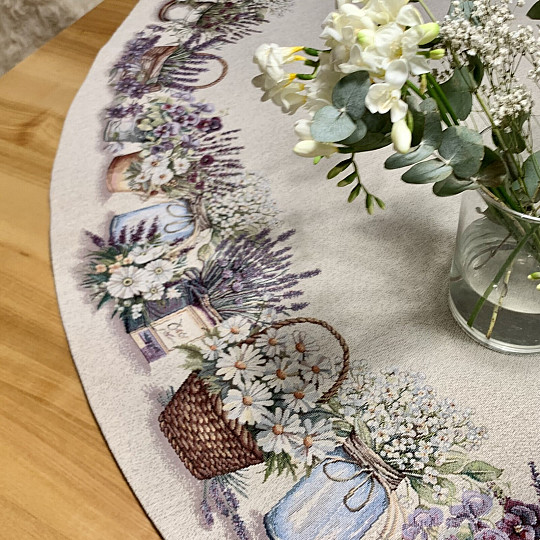 Tapestry tablecloth round BEAUTY IN THE CART
