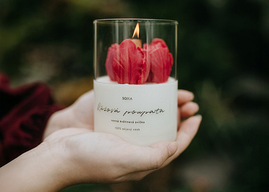 ROSE BUDS scented floral candle with lid