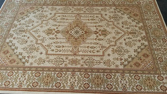 Luxurious woolen carpet PRIMADONA 160x230