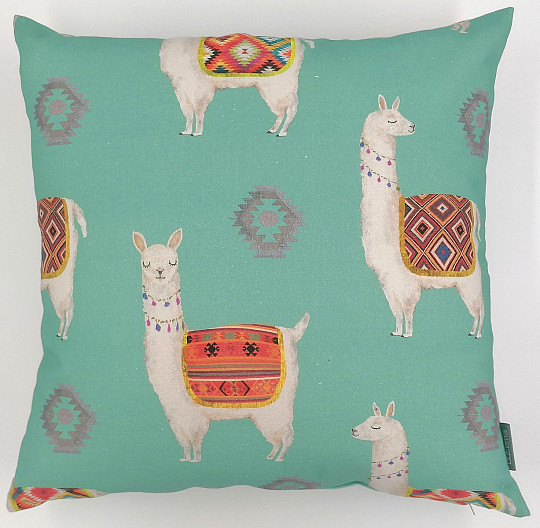 Decorative pillow cover Lama