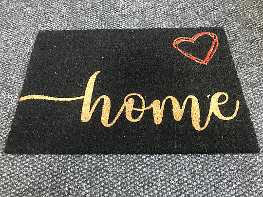 Mat HEART AND HOME black