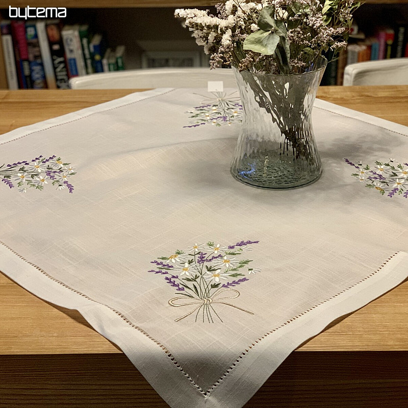 Embroidered tablecloth and shawl BOUQUET OF DAISY