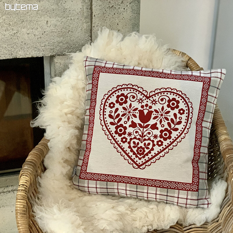 Tapestry pillowcase HEART IN A BOX 2