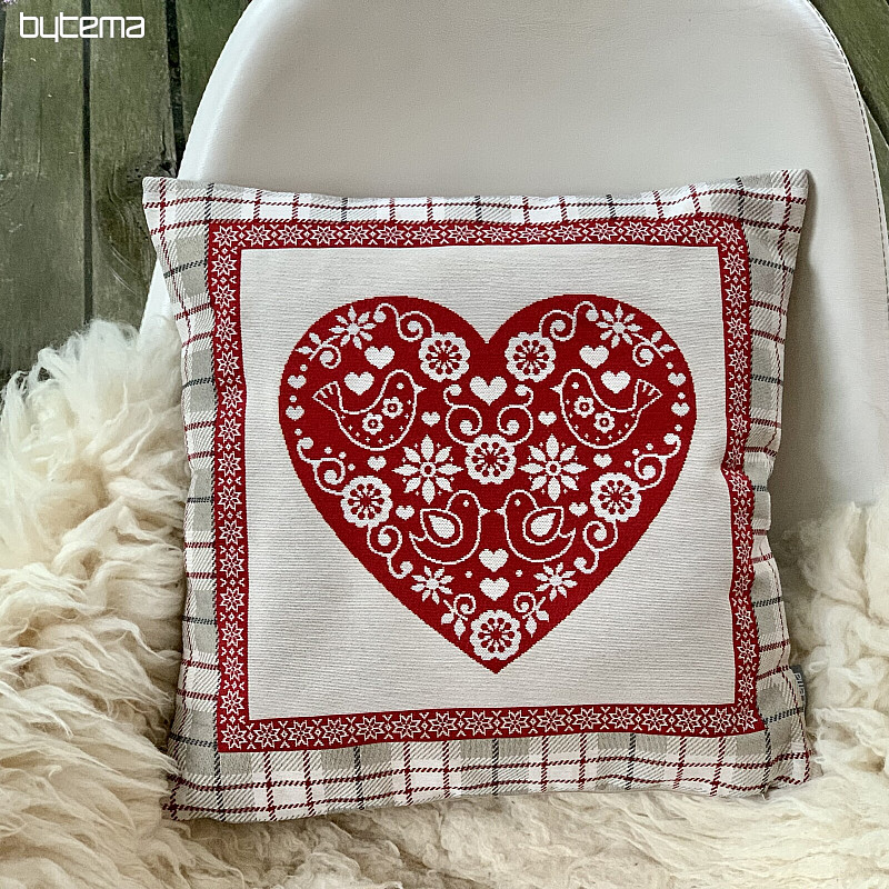Tapestry pillowcase HEART IN A BOX 1