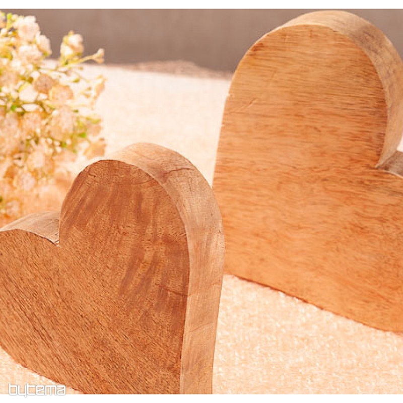 JENNY'S WOODEN HEART