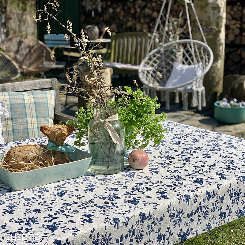 Tablecloth Blue Romance