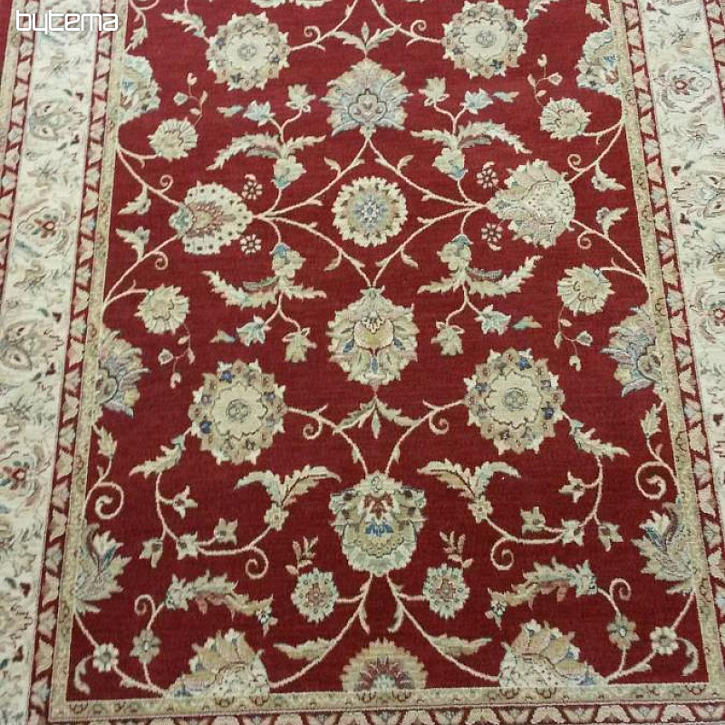 Luxurious woolen carpet DJOBIE ORIENT red