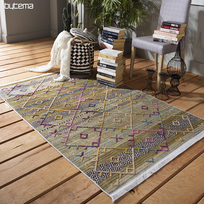 Piece carpet HYPNOTIK colored