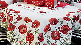 Decorate the table with a new tablecloth. Summer inspiration and tailor-made tablecloth service