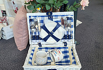 Stylish outdoor dining