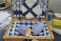 Stylish outdoor dining