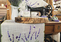 A lavender world full of fragrance and elegance