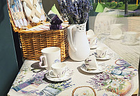 A lavender world full of fragrance and elegance