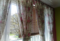 Romantic curtains made of Rose Rakel fabric