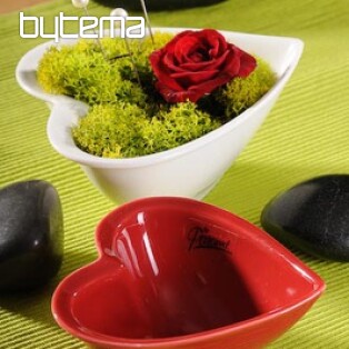 Red heart bowl