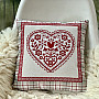 Tapestry pillowcase HEART IN A BOX 2