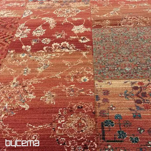 Luxurious woolen carpet ROYAL PATCHWORK red