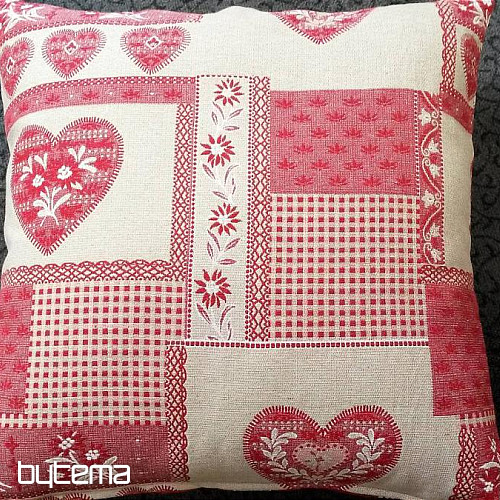 Decorative tapestry pillow HEART PATCHWORK red