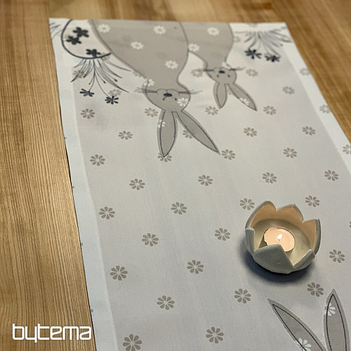 Embroidered tablecloths and scarves HARE white
