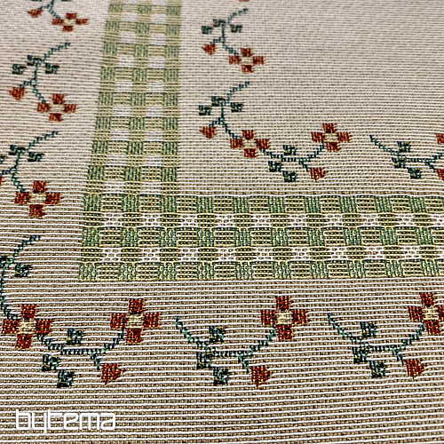 Tapestry tablecloths and scarves SNAPSHOT