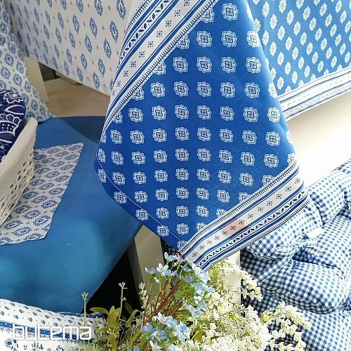 Cotton with Teflon treatment - Leaves with border