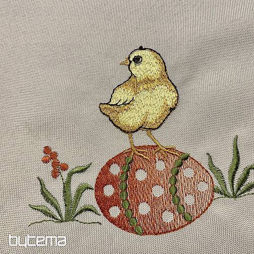 Embroidered tablecloths and scarves CHICKEN yellow