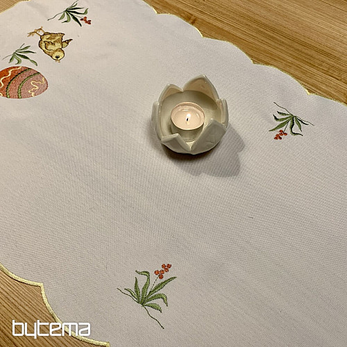 Embroidered tablecloths and scarves CHICKEN yellow