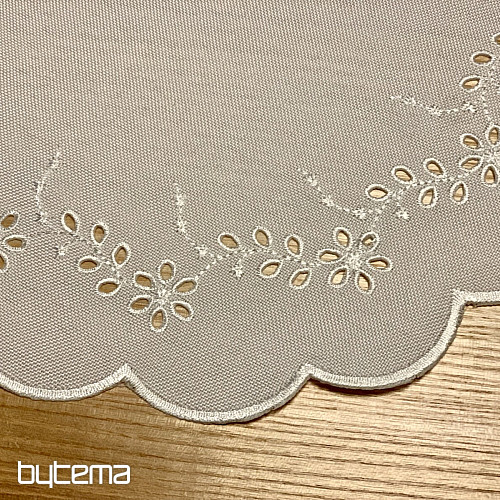 Embroidered tablecloth and oval EMBROIDERED FLOWERS white
