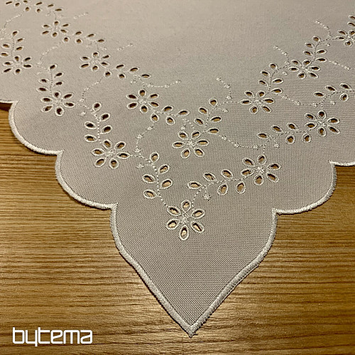 Embroidered tablecloth and oval EMBROIDERED FLOWERS white