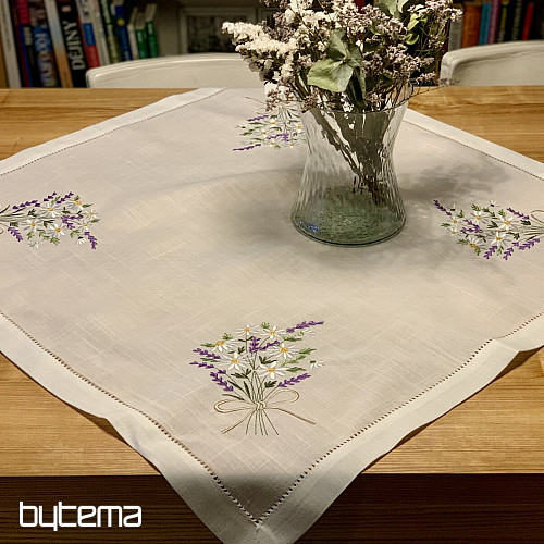 Embroidered tablecloth and shawl BOUQUET OF DAISY