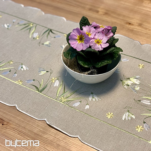 SHOW WHITE embroidered tablecloth and scarf