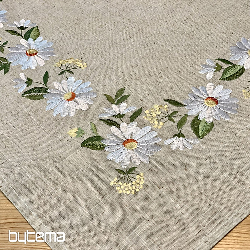 EMBROIDERED DAISIES tablecloth
