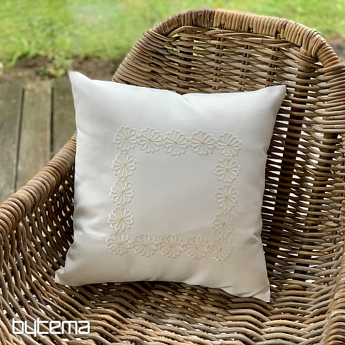 Embroidered DAISY cover