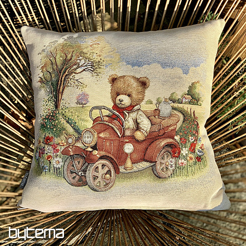 Tapestry pillowcase TEDDY IN THE CAR