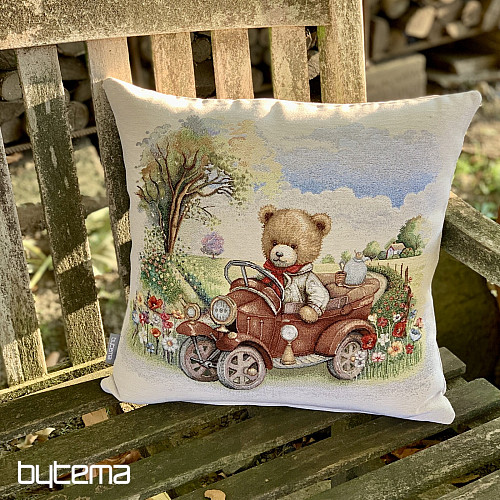 Tapestry pillowcase TEDDY IN THE CAR
