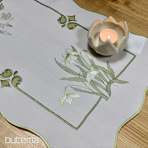 Embroidered tablecloth and scarf SNOW WHITE