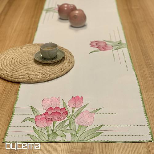 Embroidered tablecloth and scarf Pink tulips