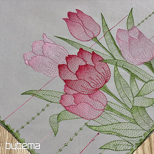 Embroidered tablecloth and scarf Pink tulips