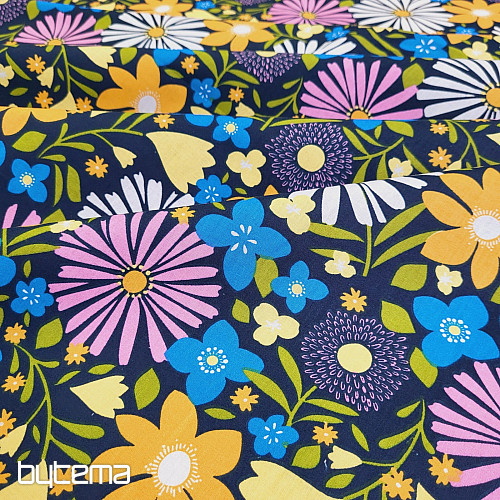 Cotton fabric DAISIES