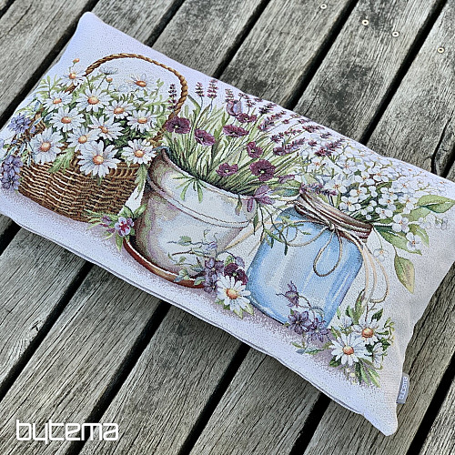 Tapestry pillow BEAUTY IN THE CART