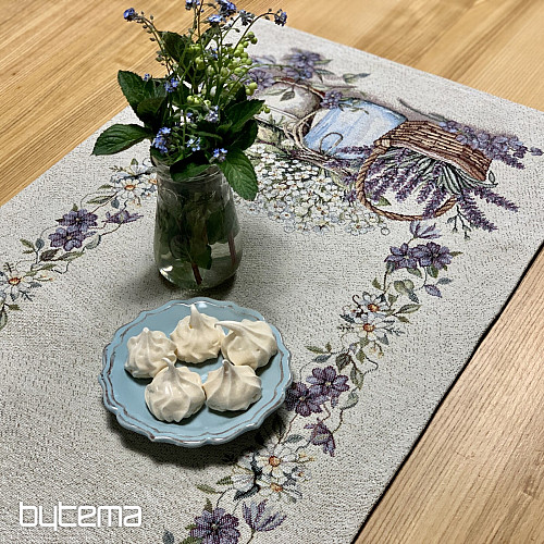 Tapestry tablecloth and scarf BEAUTY IN THE CART