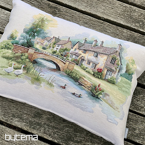 Tapestry cushion COTSWOLDS BRIDGE