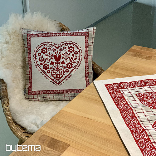Tapestry pillowcase HEART IN A BOX 2