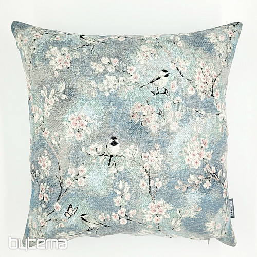 Luxurious decorative covering TITS