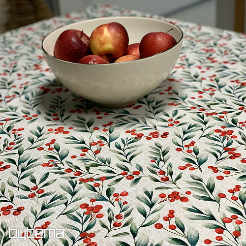 Decorative tablecloth CHRISTMAS BERRIES