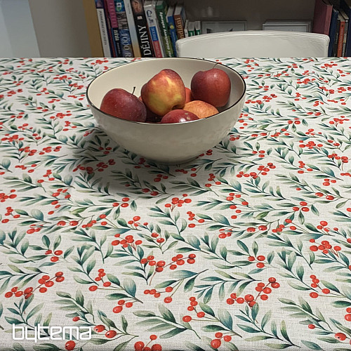 Decorative tablecloth CHRISTMAS BERRIES