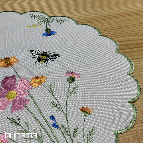 Embroidered tablecloth and scarf Meadow and bees