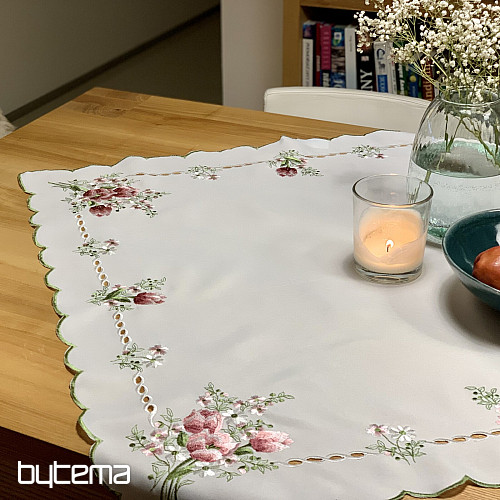Embroidered tablecloth and scarf BOUQUET WITH TULIPS