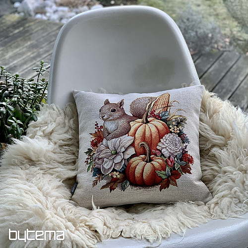 Tapestry pillowcase PUMPKIN AND SQUIRREL