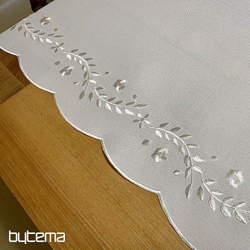 Tablecloth and scarf WHITE FLOWERS embroidered